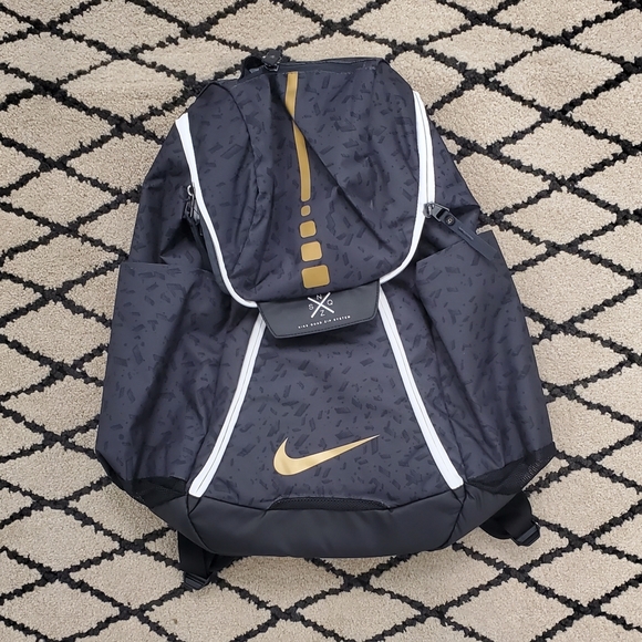nike air max backpack gold